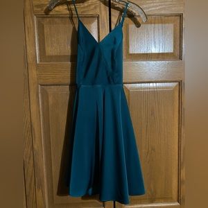 Size XS Emerald Green Lulus Formal Dress